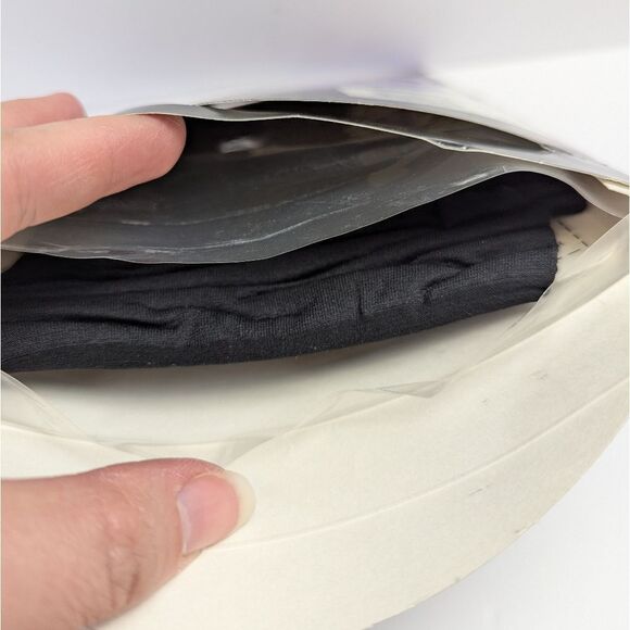 Jaclyn Smith Vintage NOS 3 Pairs Pantyhose Size C L/XL Nude Beige Black - Picture 7 of 10